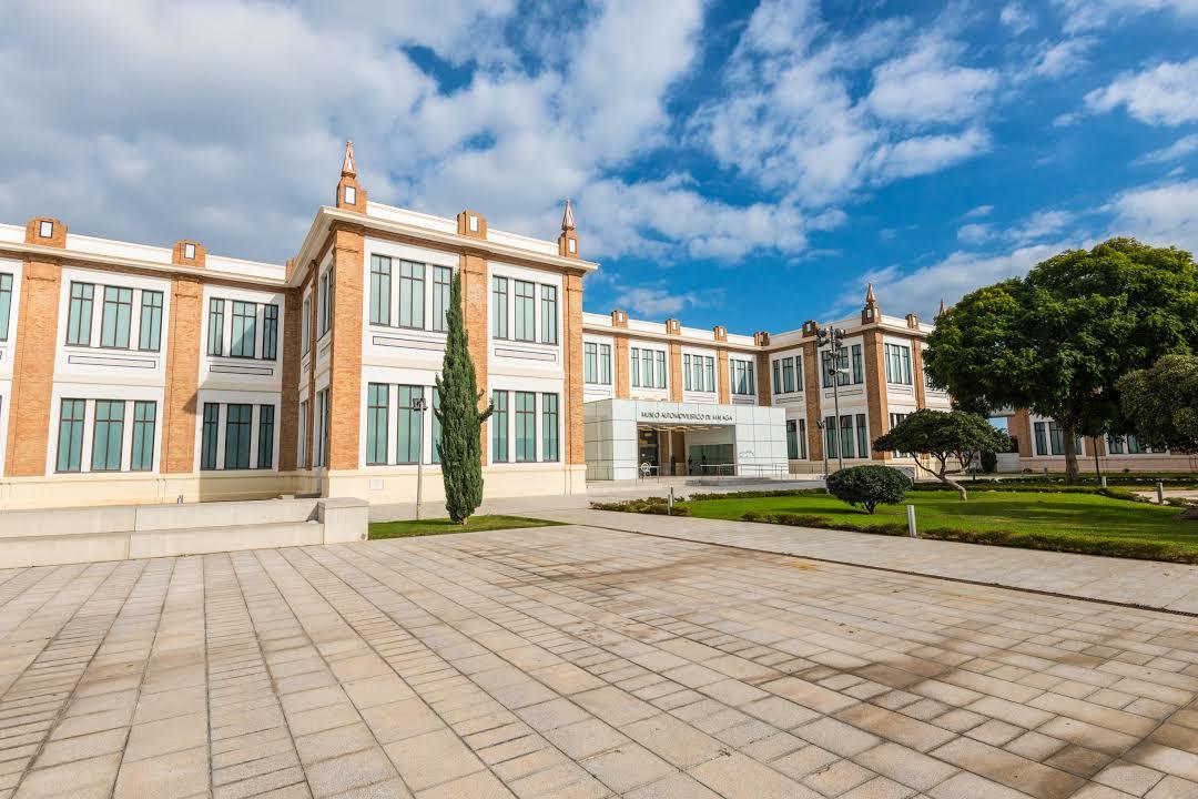 Museo Automovilístico y de la Moda